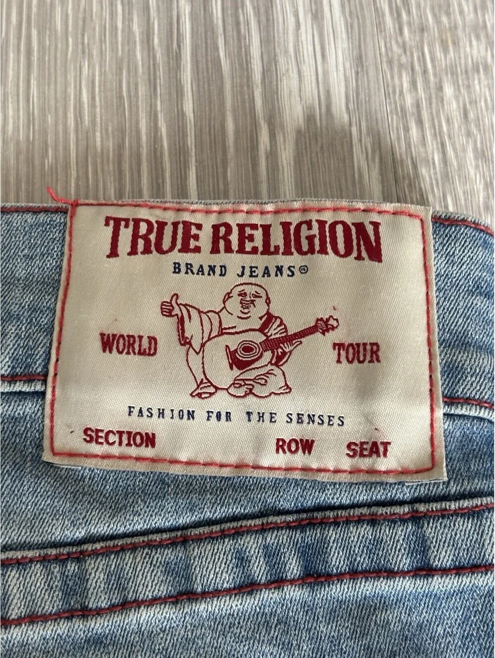 True Religion Geno Relaxed Slim Men's Jeans Size 36 Light Blue Red Stitching